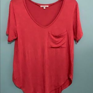 Pink basic pocket tee